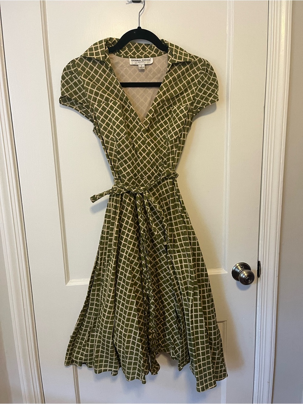 Donna Ricco 50's Style Olive Green Geometric Wrap Knee Length Dress